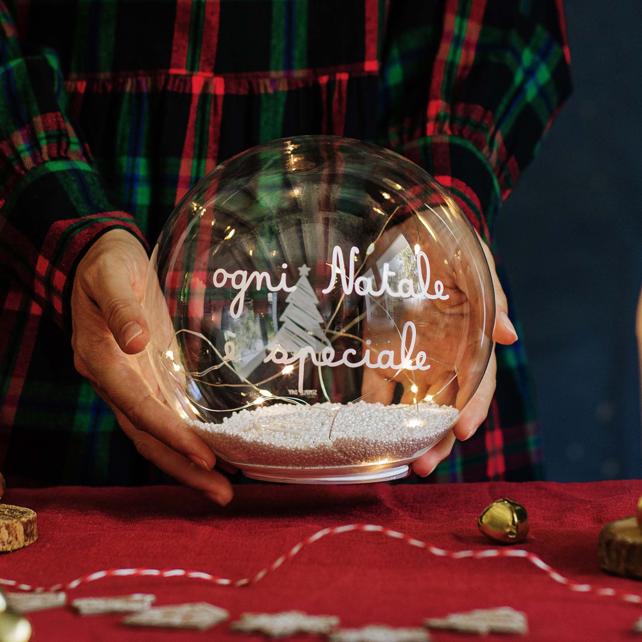 Palla led Ogni Natale è speciale